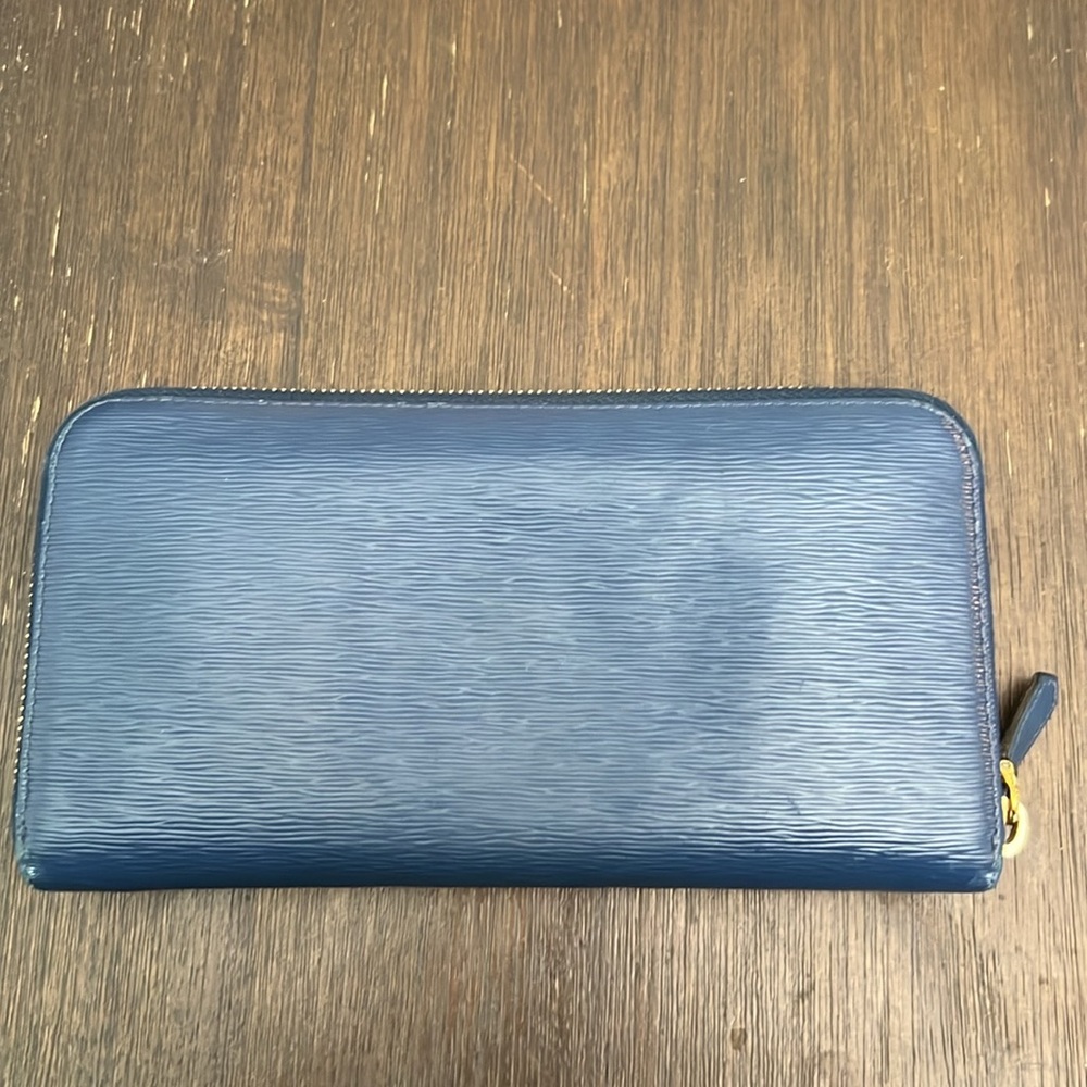 Authentic Large Prada Vitello Move Full Zipper Na… - image 7